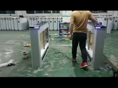 Contadores de tráfico al aire libre de 220 V Puerta giratoria giratoria de oscilación Autenticación biométrica